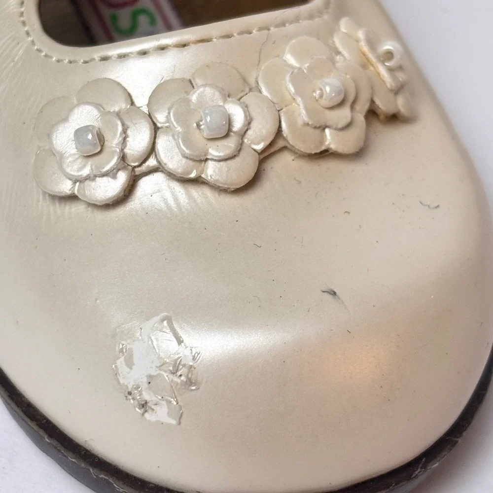 Vintage McKids toddler Girls Champagne Gold Floral Mary Jane Dress Shoes 4‎ 90's